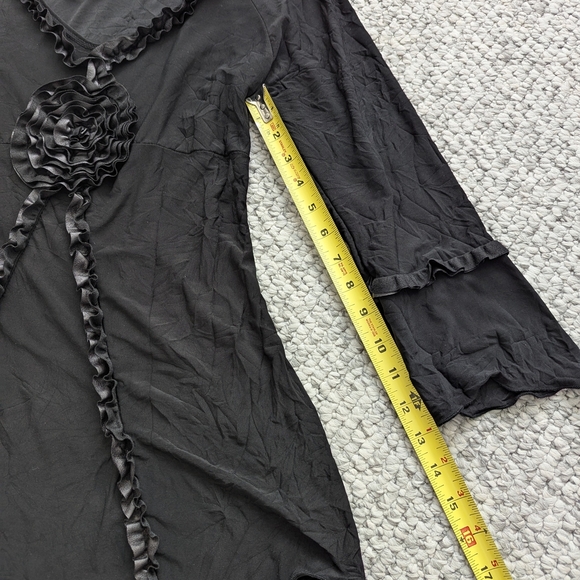 Svetlana Women's (Size 4) Black V-Neck Ruffled Tunic Top With Rosettes & Ruffles - Picture 9 of 16